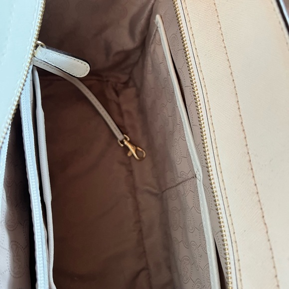 Michael Kors handbag - Picture 6 of 8